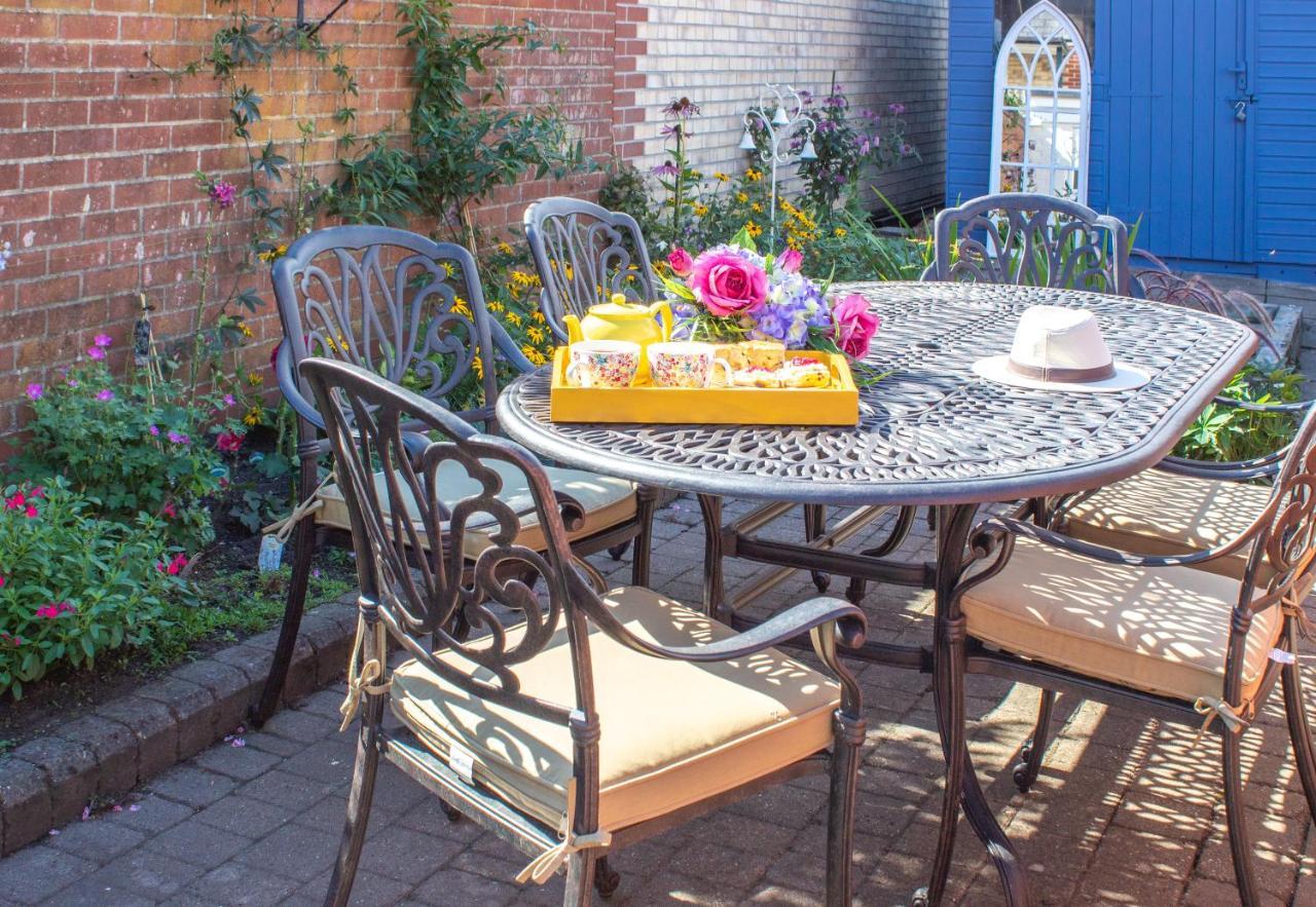 Stylish Town Centre House With Garden And Parking Opposite Villa Bury St. Edmunds Exterior photo
